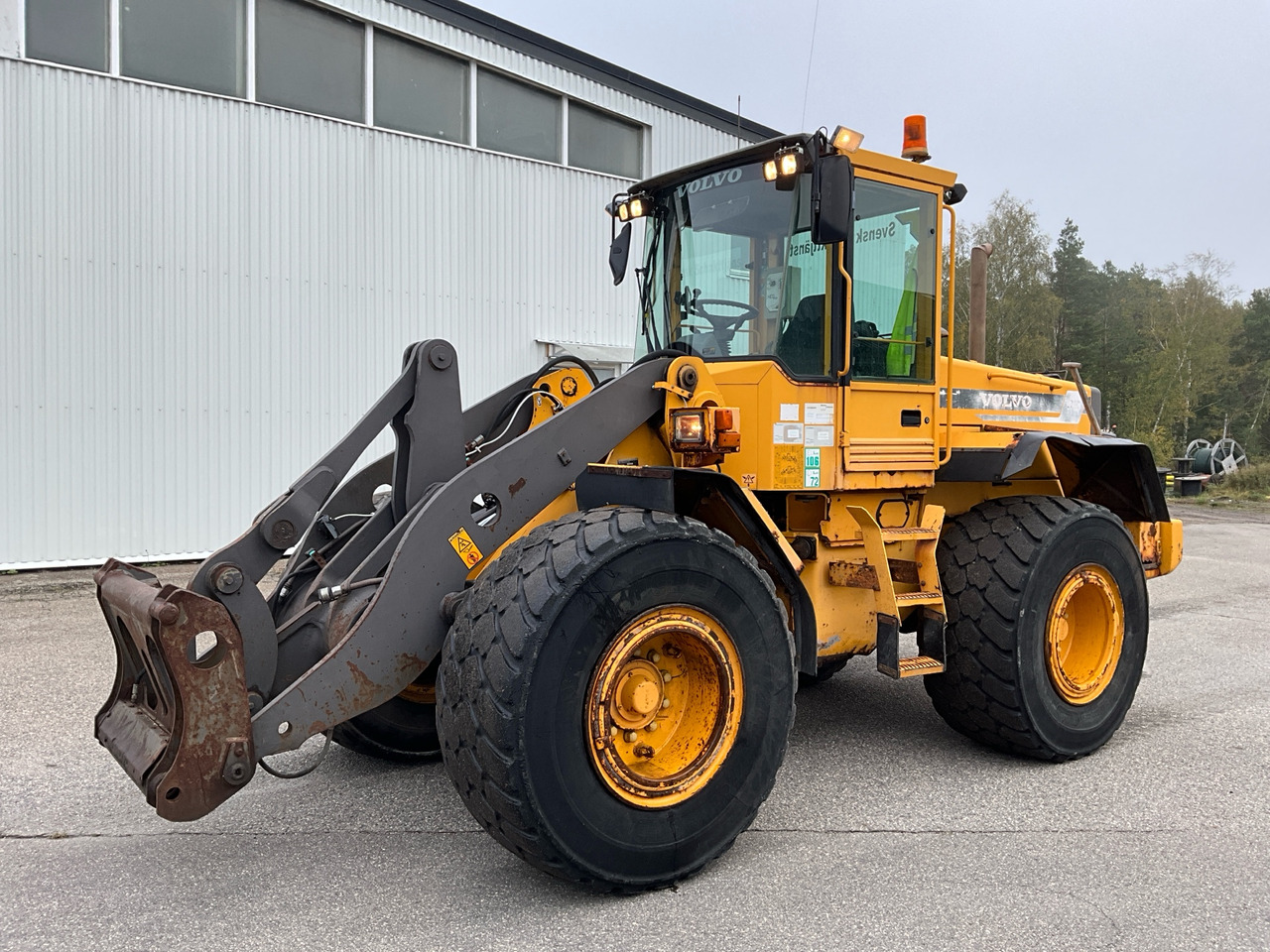 Volvo L70C - اللودر بعجل: صورة 1 Volvo L70C - اللودر بعجل: صورة 1