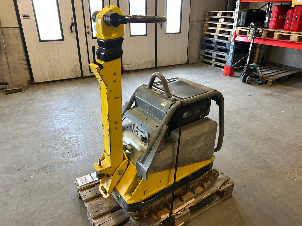 Wacker Neuson DPU 6555Hech - لوحة اهتزازية: صورة 1 Wacker Neuson DPU 6555Hech - لوحة اهتزازية: صورة 1