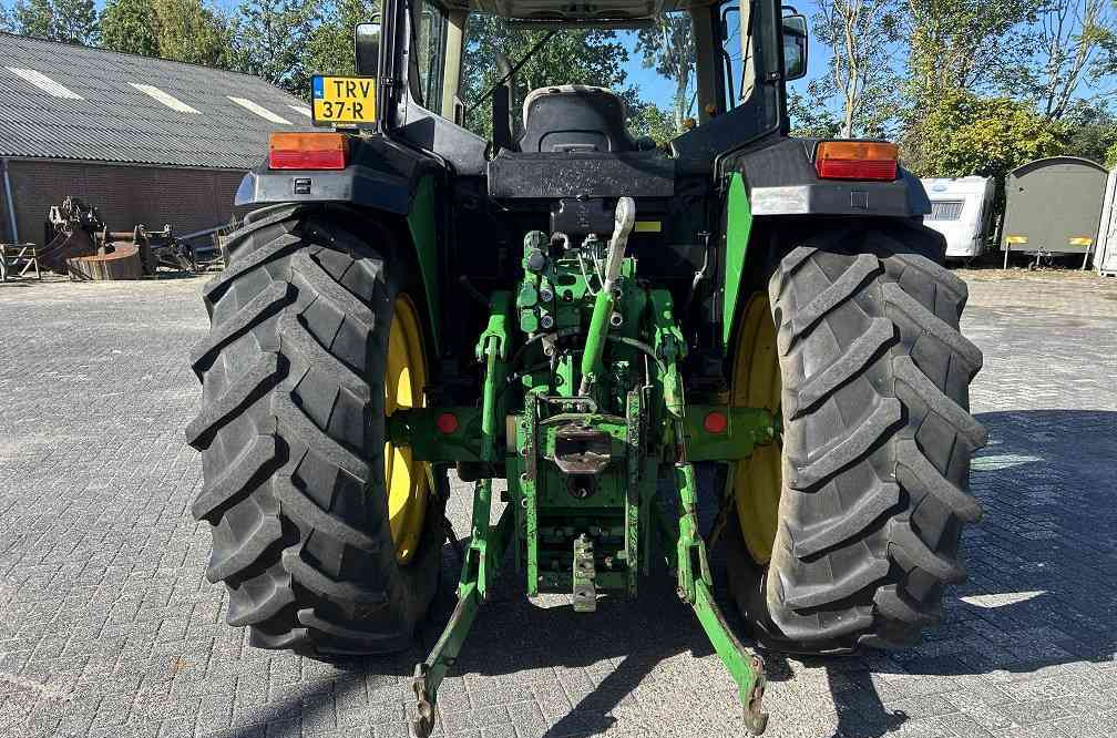John Deere 6210 - جرار: صورة 3 John Deere 6210 - جرار: صورة 3