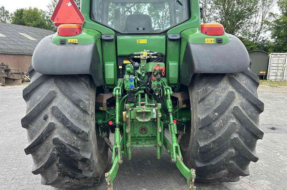 John Deere 6630 premium, 7100 uur, tls, pto, gps - جرار: صورة 3 John Deere 6630 premium, 7100 uur, tls, pto, gps - جرار: صورة 3