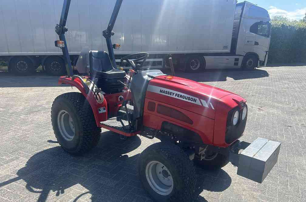 Massey Ferguson 1525 hydrostaat - جرار: صورة 5 Massey Ferguson 1525 hydrostaat - جرار: صورة 5