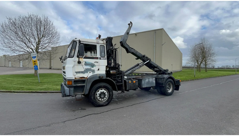 DAF 1900 FA 1900 4x4 - شاحنة قلاب: صورة 1 DAF 1900 FA 1900 4x4 - شاحنة قلاب: صورة 1