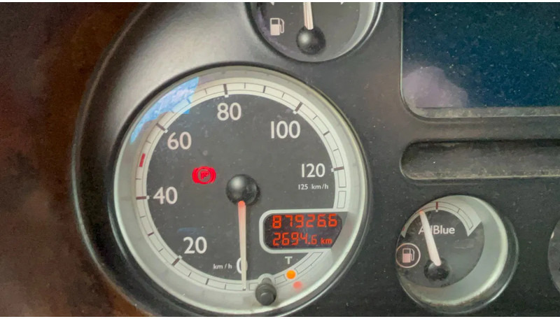 DAF CF 85.410 Schuifzijlen wagen 6x2 Daf CF85 - شاحنة مقفلة: صورة 5 DAF CF 85.410 Schuifzijlen wagen 6x2 Daf CF85 - شاحنة مقفلة: صورة 5