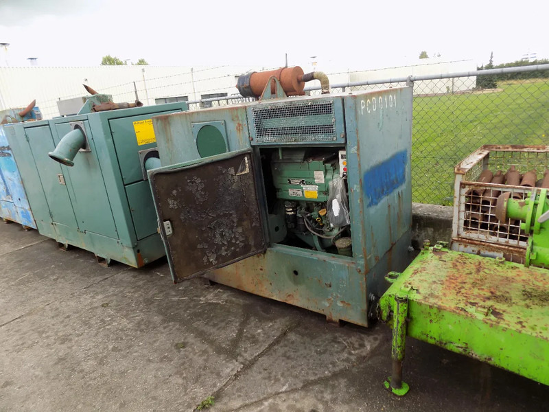 Eekels pompset Deutz 1011 met varisco pomp - مضخة مياه: صورة 1 Eekels pompset Deutz 1011 met varisco pomp - مضخة مياه: صورة 1