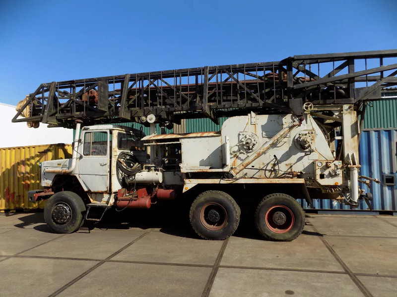 Iveco Iveco magirus 6x6 256D26 salzgitter - برج الحفر: صورة 4 Iveco Iveco magirus 6x6 256D26 salzgitter - برج الحفر: صورة 4