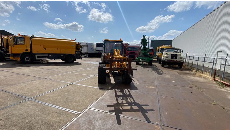 JCB KNIKSCHOVEL 406 - اللودر بعجل: صورة 3 JCB KNIKSCHOVEL 406 - اللودر بعجل: صورة 3