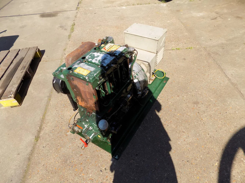 Lister aggregaat 3 cill. lister 25 kva met stamford dynamo keuze uit 2 stuks - مجموعة المولدات: صورة 4 Lister aggregaat 3 cill. lister 25 kva met stamford dynamo keuze uit 2 stuks - مجموعة المولدات: صورة 4