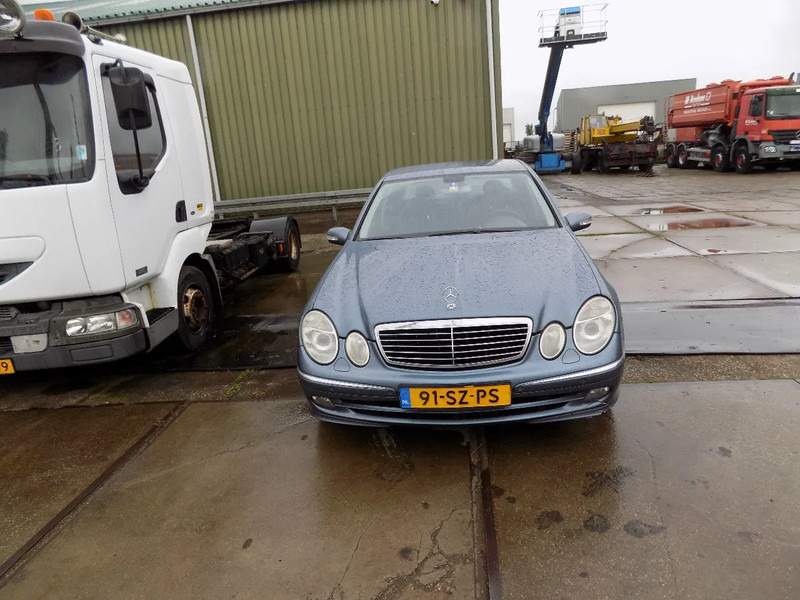 Mercedes-Benz E.320.CDI - سيارة: صورة 3 Mercedes-Benz E.320.CDI - سيارة: صورة 3