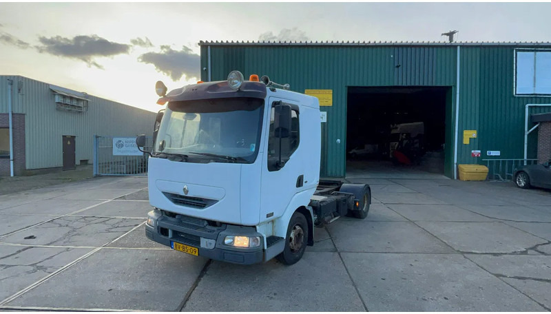 Renault Midlum Renault Midlum - وحدة جر: صورة 4 Renault Midlum Renault Midlum - وحدة جر: صورة 4