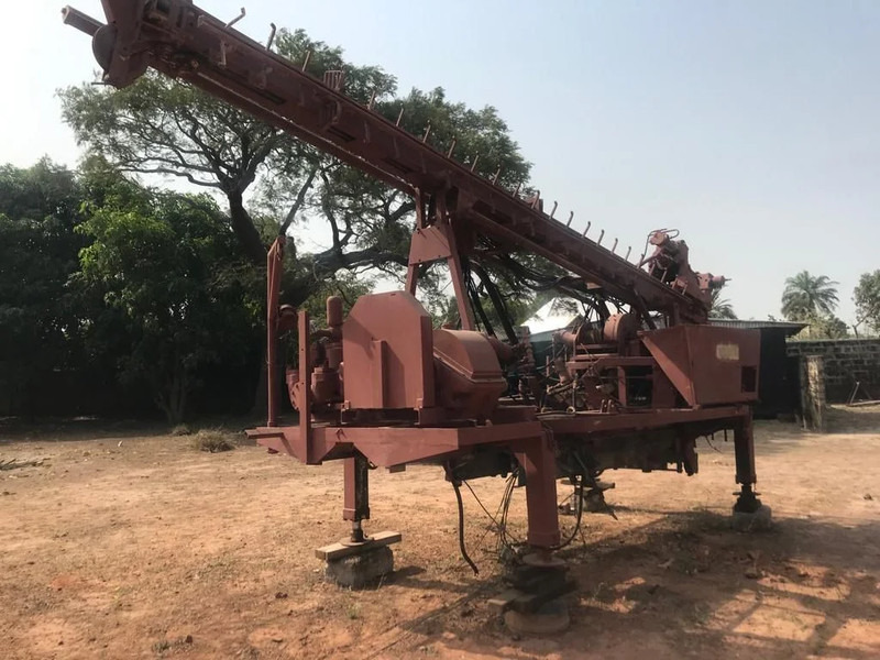 Wirth Wirth B2A Brunnenboh Drilling rig - برج الحفر: صورة 1 Wirth Wirth B2A Brunnenboh Drilling rig - برج الحفر: صورة 1