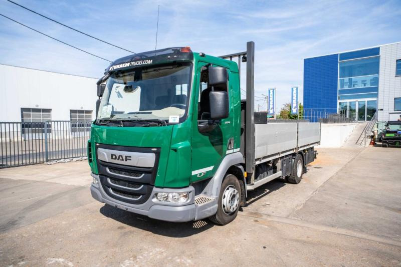 DAF LF 180 (10T.) - شاحنات مسطحة: صورة 1 DAF LF 180 (10T.) - شاحنات مسطحة: صورة 1
