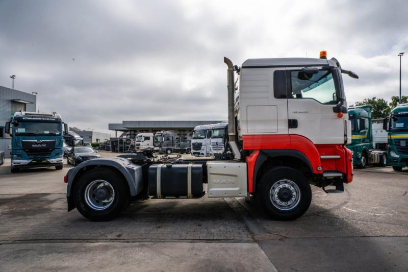 MAN TGS 18.460 BLS 4X4 + kiphydr. (Cardan) - وحدة جر: صورة 3 MAN TGS 18.460 BLS 4X4 + kiphydr. (Cardan) - وحدة جر: صورة 3