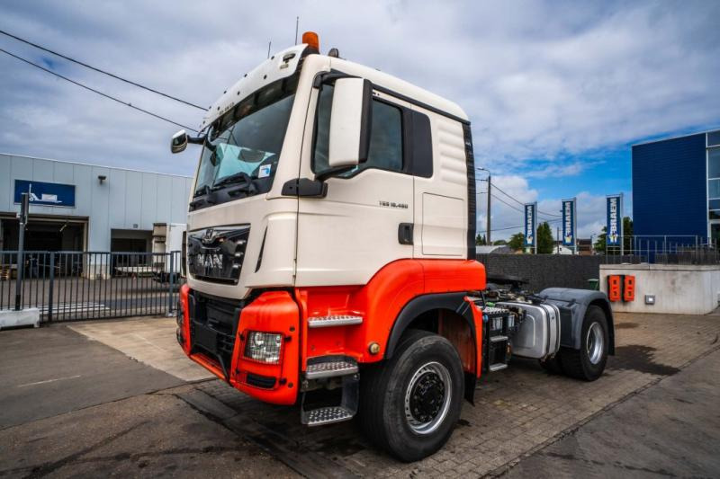 MAN TGS 18.460 BLS 4X4 + kiphydr. (Cardan) - وحدة جر: صورة 1 MAN TGS 18.460 BLS 4X4 + kiphydr. (Cardan) - وحدة جر: صورة 1