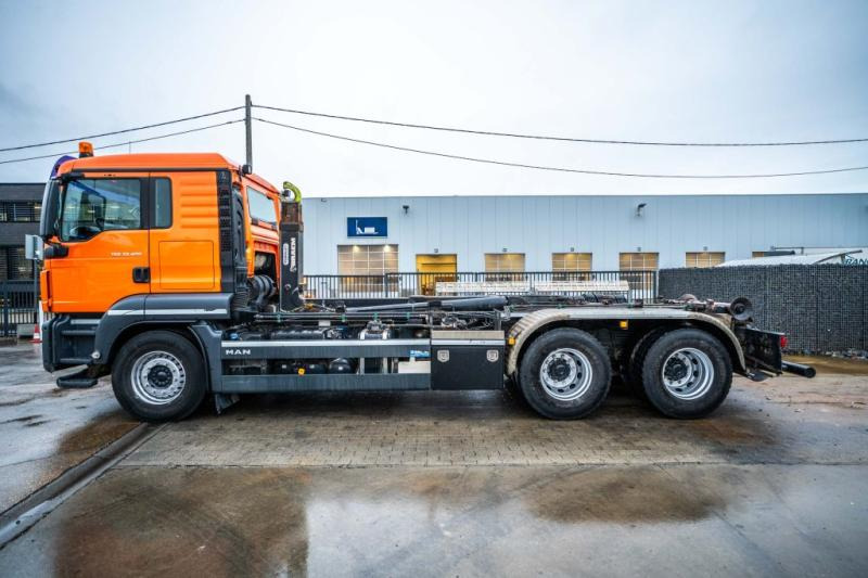 MAN TGS 33.420 BB - شاحنة ذات خطاف: صورة 4 MAN TGS 33.420 BB - شاحنة ذات خطاف: صورة 4