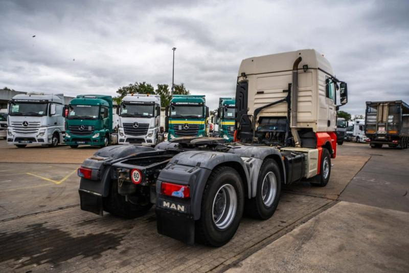 MAN TGX 33.560 XLX BLS+BIG AXLES+INTARDER - وحدة جر: صورة 4 MAN TGX 33.560 XLX BLS+BIG AXLES+INTARDER - وحدة جر: صورة 4