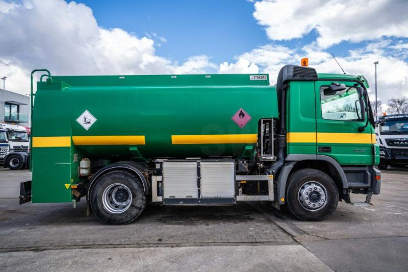 Mercedes ACTROS 1832 +12.000 L/3 comp. - شاحنة صهريج: صورة 3 Mercedes ACTROS 1832 +12.000 L/3 comp. - شاحنة صهريج: صورة 3
