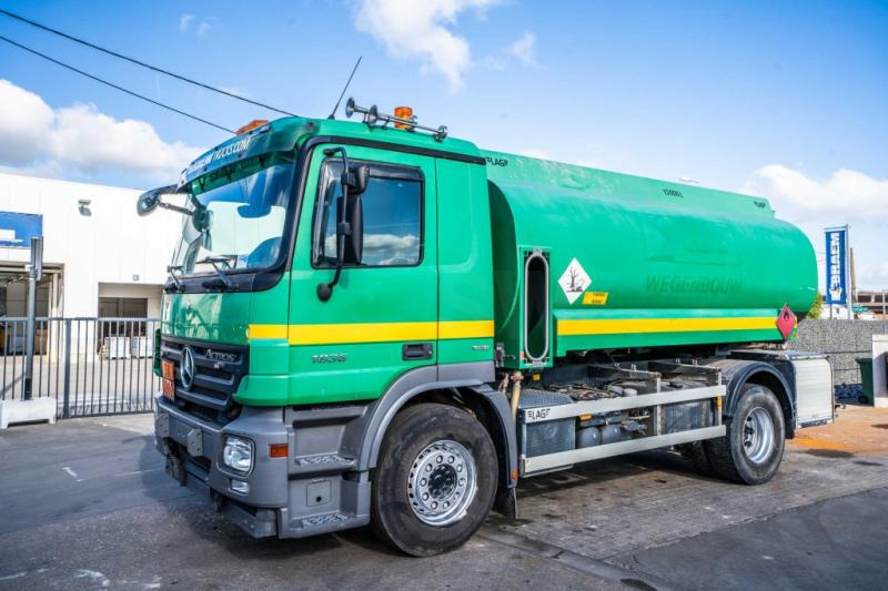 Mercedes ACTROS 1836 - LAG 13 600 LITER - شاحنة صهريج: صورة 1 Mercedes ACTROS 1836 - LAG 13 600 LITER - شاحنة صهريج: صورة 1
