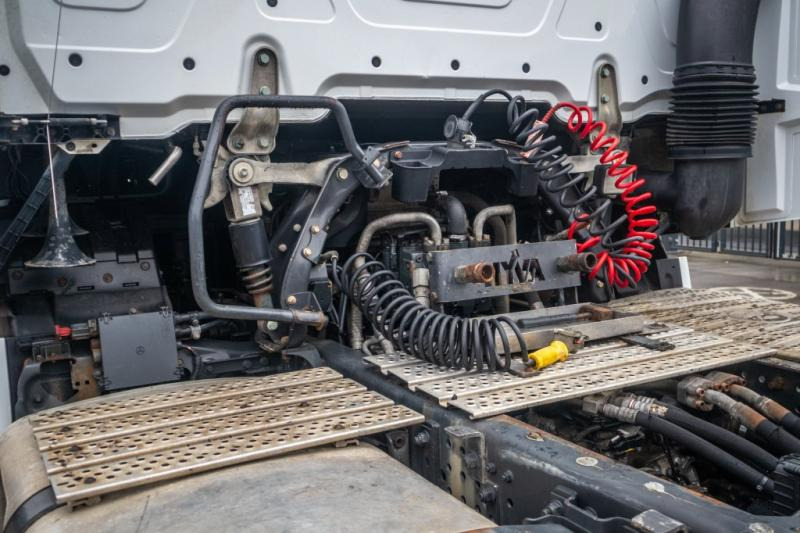 Mercedes ACTROS 1845 HAD+KIPHYDR. - وحدة جر: صورة 5 Mercedes ACTROS 1845 HAD+KIPHYDR. - وحدة جر: صورة 5