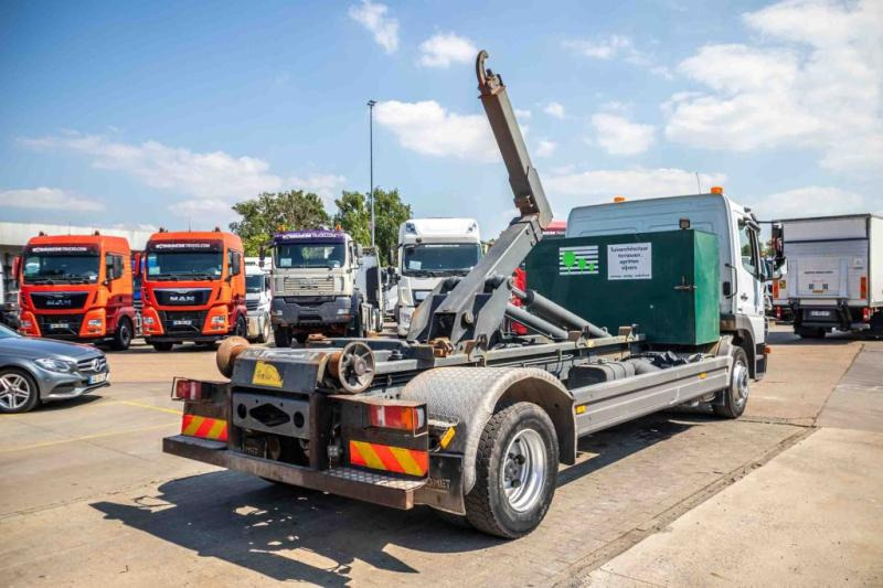 Mercedes ATEGO 1222 K - شاحنة ذات خطاف: صورة 3 Mercedes ATEGO 1222 K - شاحنة ذات خطاف: صورة 3