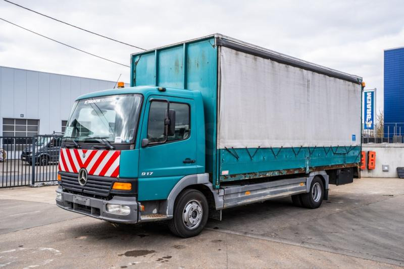 Mercedes ATEGO 917 L - شاحنة ستارة: صورة 1 Mercedes ATEGO 917 L - شاحنة ستارة: صورة 1