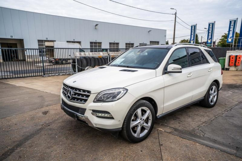 Mercedes-Benz ML 250 CDI - سيدان: صورة 1 Mercedes-Benz ML 250 CDI - سيدان: صورة 1