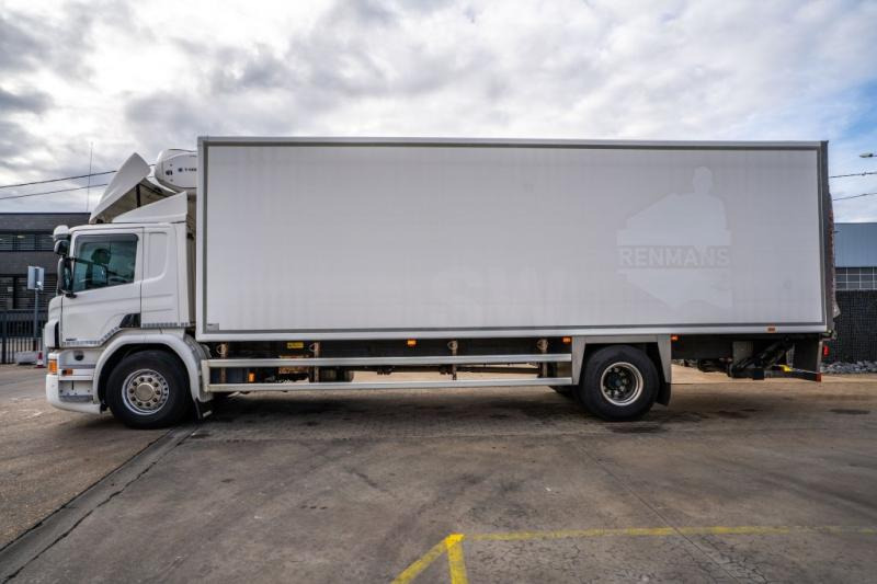 Scania P320 - THERMOKING T-1000R - شاحنة الفريزر: صورة 4 Scania P320 - THERMOKING T-1000R - شاحنة الفريزر: صورة 4
