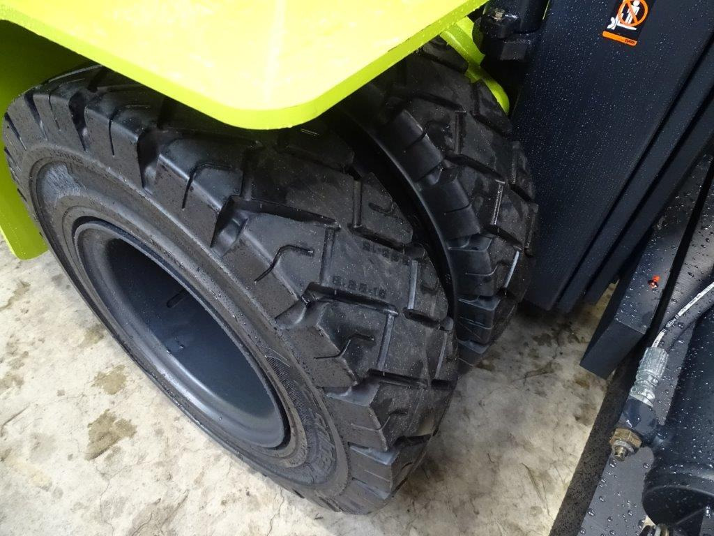 Clark C80D900 - TRIPLEX - NEU - رافعة شوكية ديزل: صورة 2 Clark C80D900 - TRIPLEX - NEU - رافعة شوكية ديزل: صورة 2