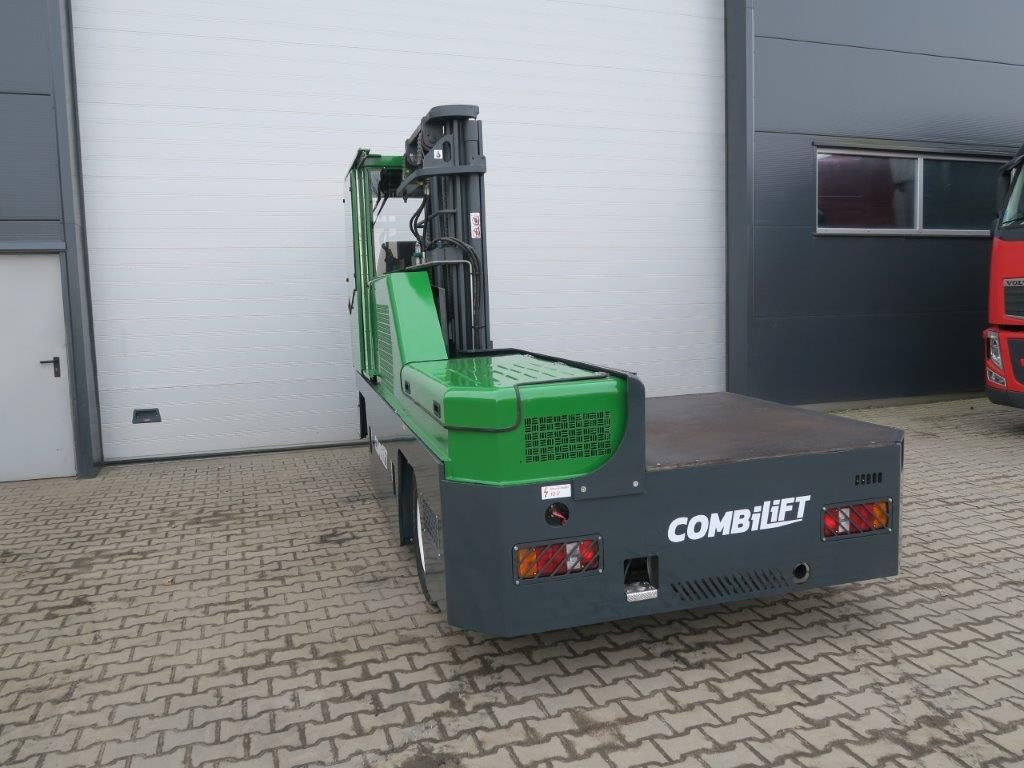 Combilift C5000FSL - TRIPLEX - محمل جانبي - رافعة شوكية ذات شحن جانبي: صورة 4 Combilift C5000FSL - TRIPLEX - محمل جانبي - رافعة شوكية ذات شحن جانبي: صورة 4