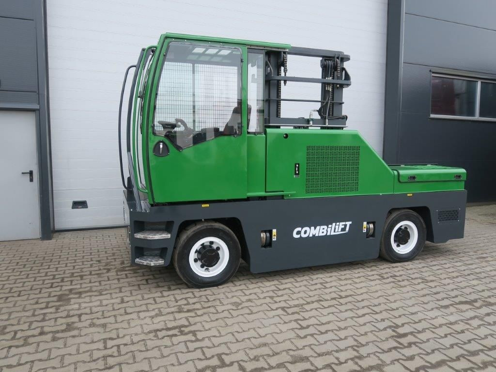 Combilift C5000FSL - TRIPLEX - محمل جانبي - رافعة شوكية ذات شحن جانبي: صورة 2 Combilift C5000FSL - TRIPLEX - محمل جانبي - رافعة شوكية ذات شحن جانبي: صورة 2