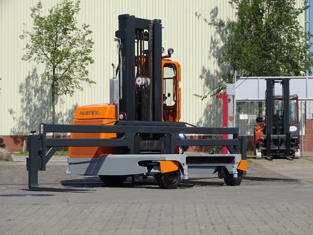 Hubtex DQ45-G - TRAVERSE - شاحنة مناولة بأربعة اتجاهات: صورة 4 Hubtex DQ45-G - TRAVERSE - شاحنة مناولة بأربعة اتجاهات: صورة 4