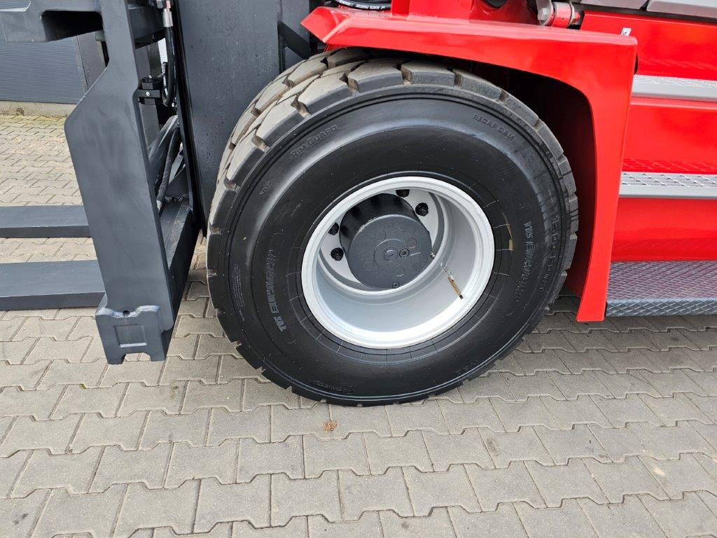 رافعة شوكية ديزل Kalmar DCE120-12: صورة 9