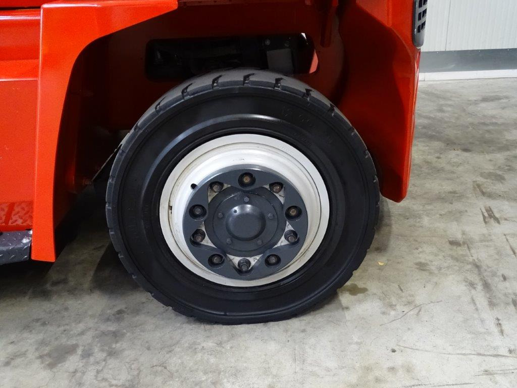 Kalmar DCE120-6 - Empty Containers Handler - رافعة شوكية ديزل: صورة 3 Kalmar DCE120-6 - Empty Containers Handler - رافعة شوكية ديزل: صورة 3