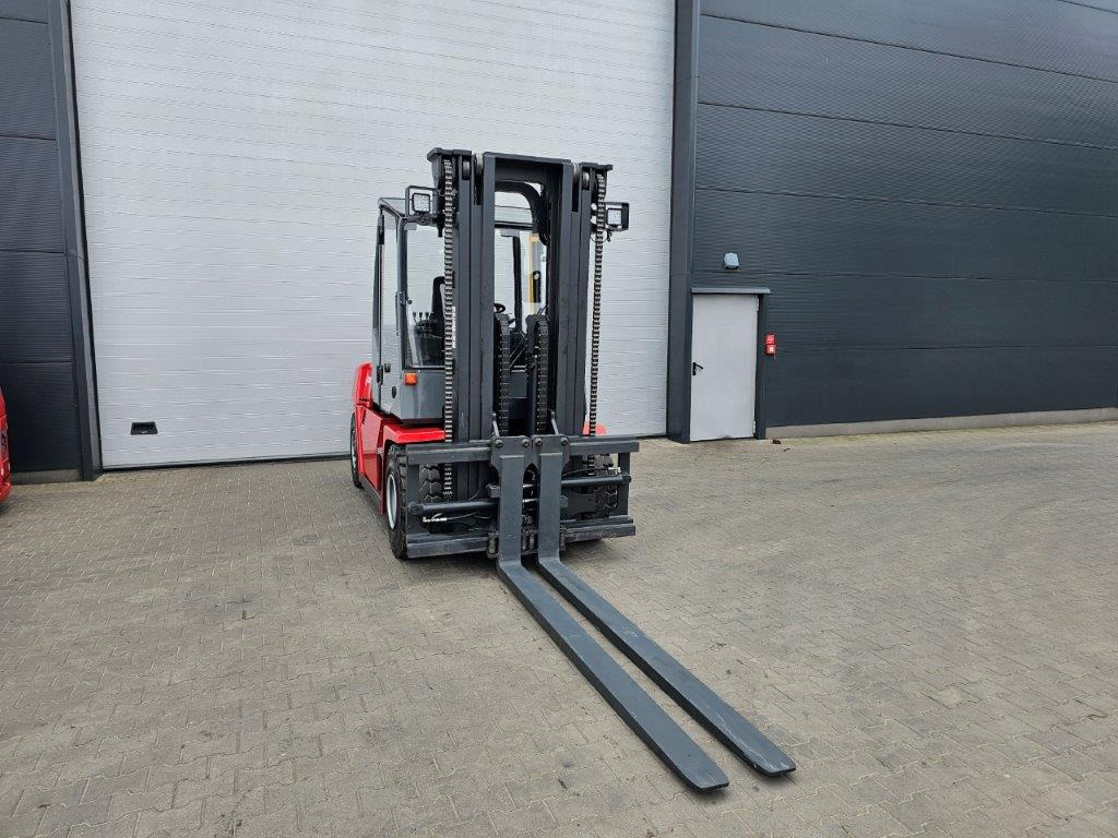 Kalmar DCE60-6 - TRIPLEX - رافعة شوكية ديزل: صورة 4 Kalmar DCE60-6 - TRIPLEX - رافعة شوكية ديزل: صورة 4