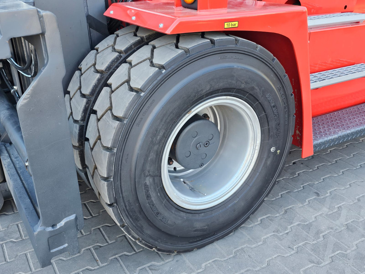 Kalmar DCG160-12 - رافعة شوكية ديزل: صورة 2 Kalmar DCG160-12 - رافعة شوكية ديزل: صورة 2
