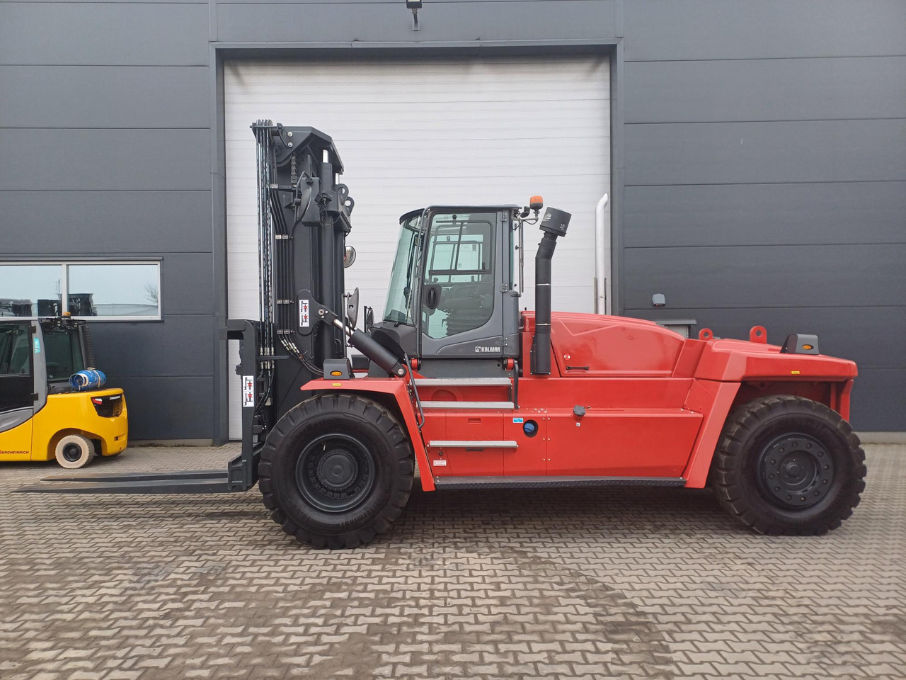 Kalmar DCG250-12LB - رافعة شوكية ديزل: صورة 3 Kalmar DCG250-12LB - رافعة شوكية ديزل: صورة 3