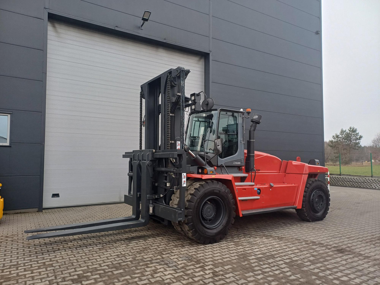 Kalmar DCG250-12LB - رافعة شوكية ديزل: صورة 1 Kalmar DCG250-12LB - رافعة شوكية ديزل: صورة 1
