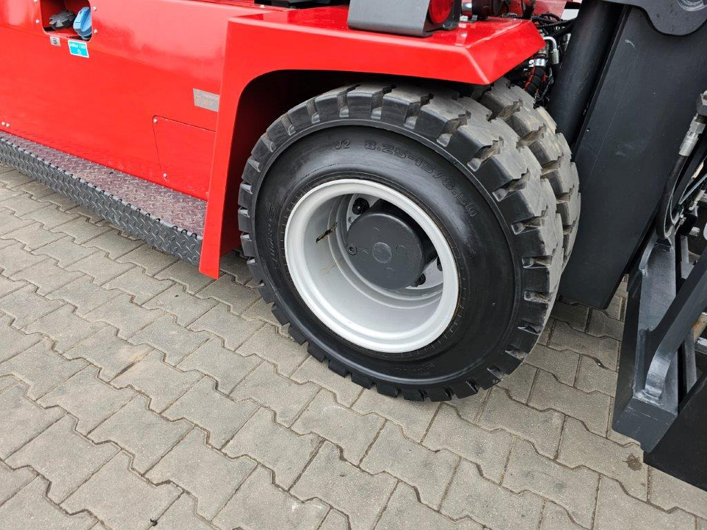 Kalmar DCG80-9 - رافعة شوكية ديزل: صورة 2 Kalmar DCG80-9 - رافعة شوكية ديزل: صورة 2
