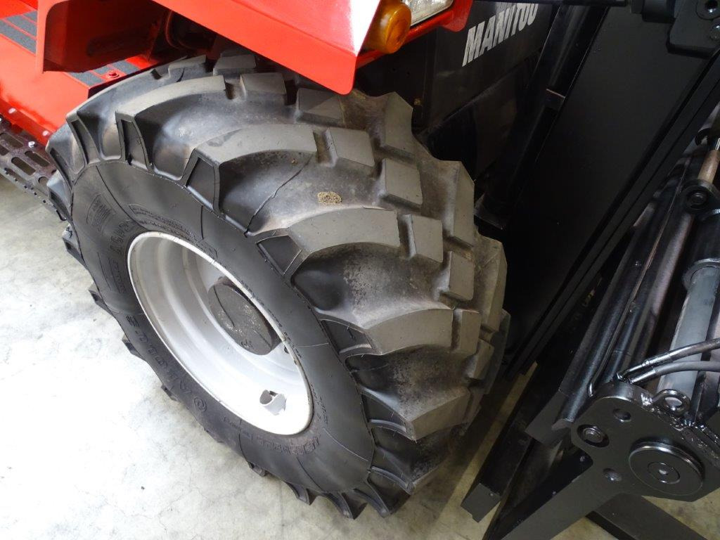 Manitou M50-4P - TRIPLEX - 4x4 - رافعة شوكية للأرض الوعرة: صورة 2 Manitou M50-4P - TRIPLEX - 4x4 - رافعة شوكية للأرض الوعرة: صورة 2
