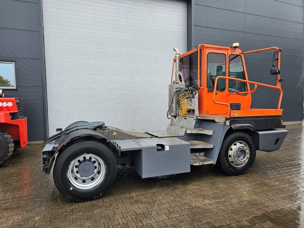 Terberg YT182 - جرار المحطة: صورة 3 Terberg YT182 - جرار المحطة: صورة 3