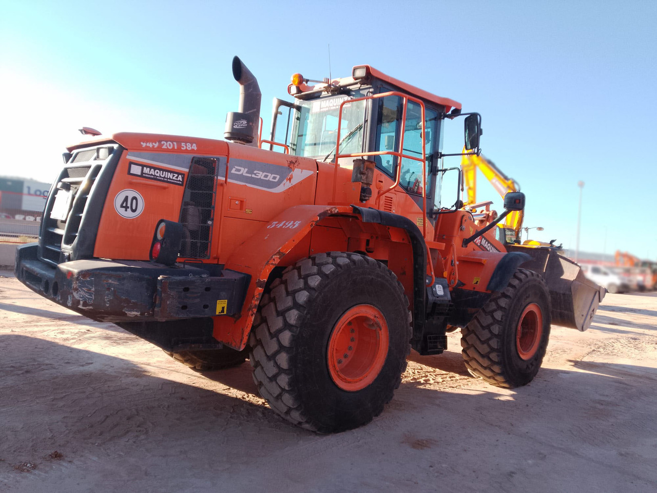 DOOSAN DL300-5 - اللودر بعجل: صورة 3 DOOSAN DL300-5 - اللودر بعجل: صورة 3
