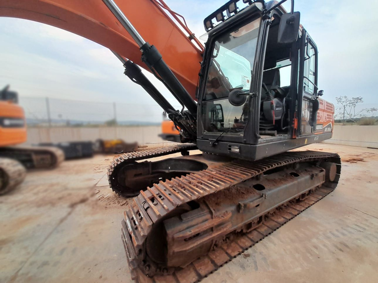 DOOSAN DX350LC-7 - حفار زحاف: صورة 2 DOOSAN DX350LC-7 - حفار زحاف: صورة 2