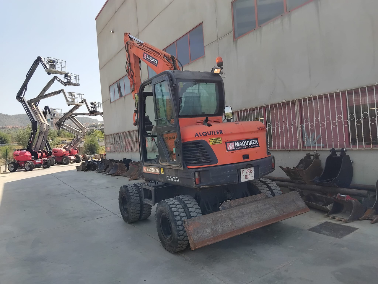 DOOSAN DX55W - حفارة مُصَّغرة: صورة 3 DOOSAN DX55W - حفارة مُصَّغرة: صورة 3