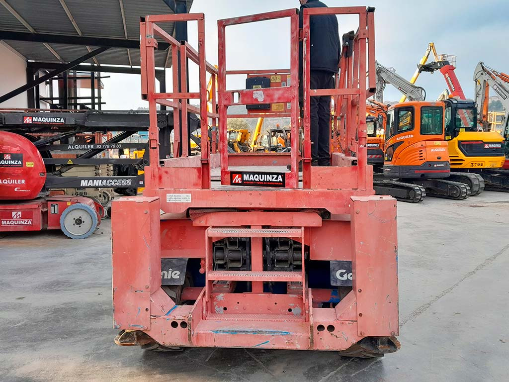 GENIE GS2668RT - رافعة هيدروليكية مقصية: صورة 4 GENIE GS2668RT - رافعة هيدروليكية مقصية: صورة 4