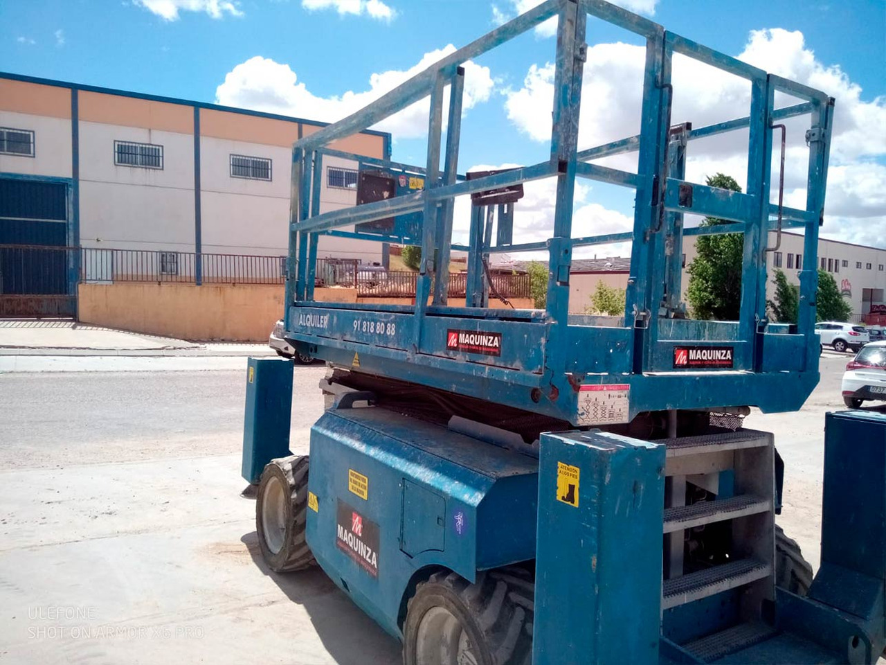 GENIE GS3268RT - رافعة هيدروليكية مقصية: صورة 2 GENIE GS3268RT - رافعة هيدروليكية مقصية: صورة 2