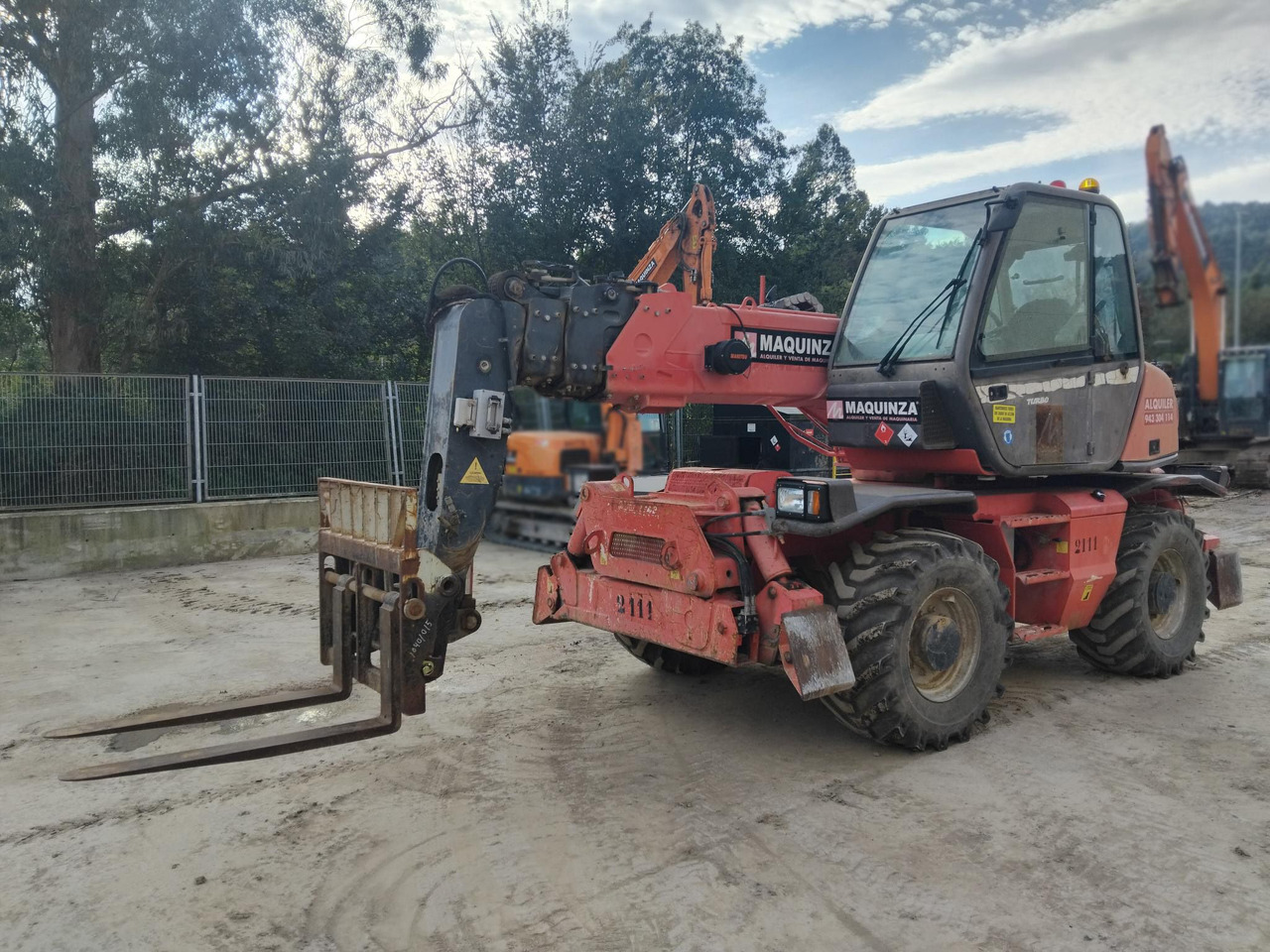 MANITOU MRT1742 - رافعة تلسكوبية: صورة 4 MANITOU MRT1742 - رافعة تلسكوبية: صورة 4