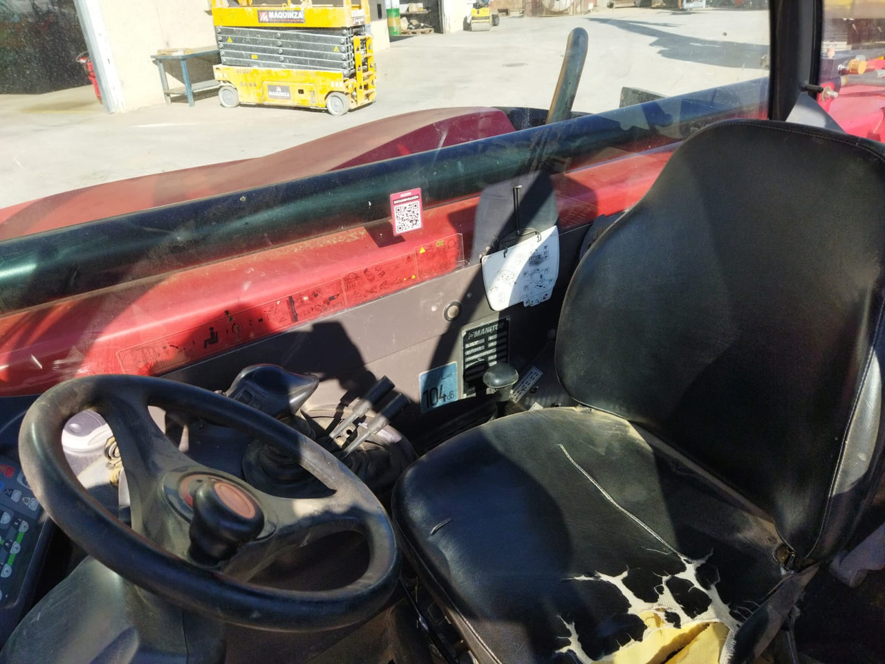 رافعة تلسكوبية MANITOU MT1335 EASY 75D: صورة 9