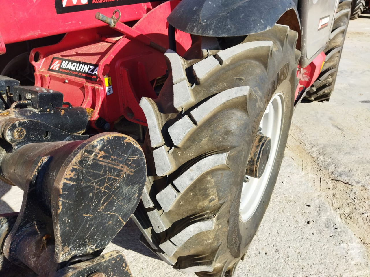 رافعة تلسكوبية MANITOU MT1335 EASY 75D: صورة 13