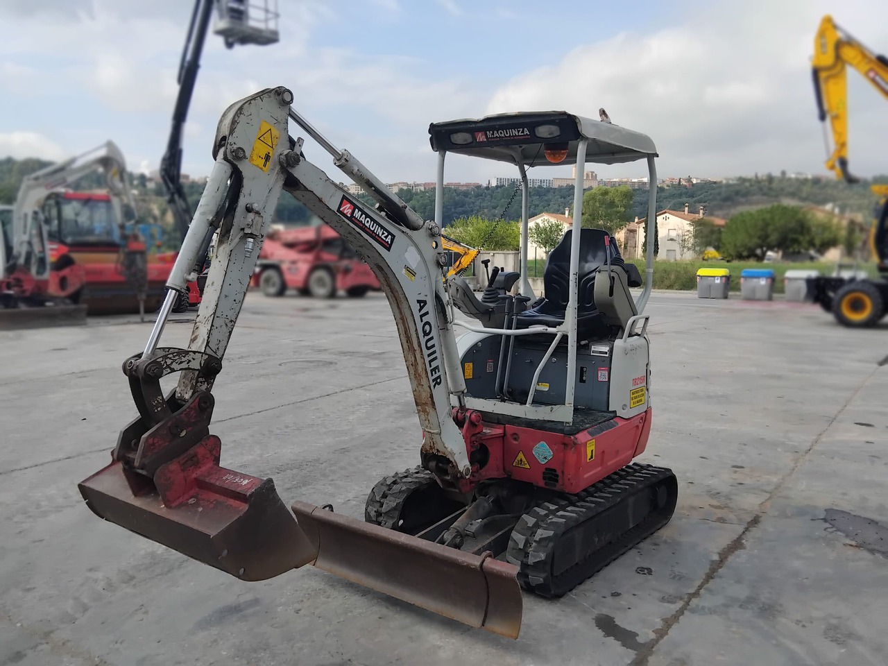 TAKEUCHI TB215R EASY - حفارة مُصَّغرة: صورة 5 TAKEUCHI TB215R EASY - حفارة مُصَّغرة: صورة 5