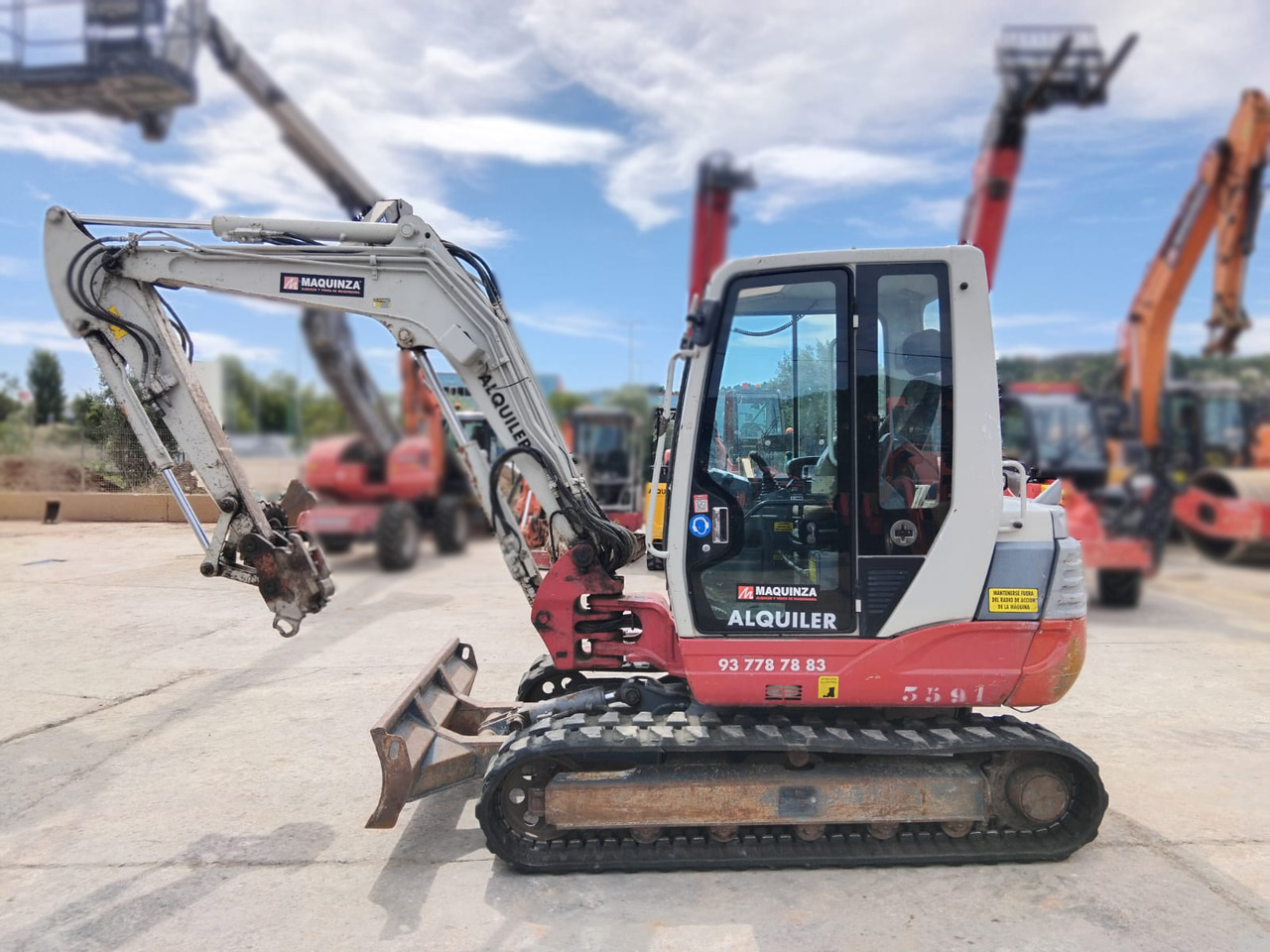 TAKEUCHI TB250 - حفارة مُصَّغرة: صورة 1 TAKEUCHI TB250 - حفارة مُصَّغرة: صورة 1