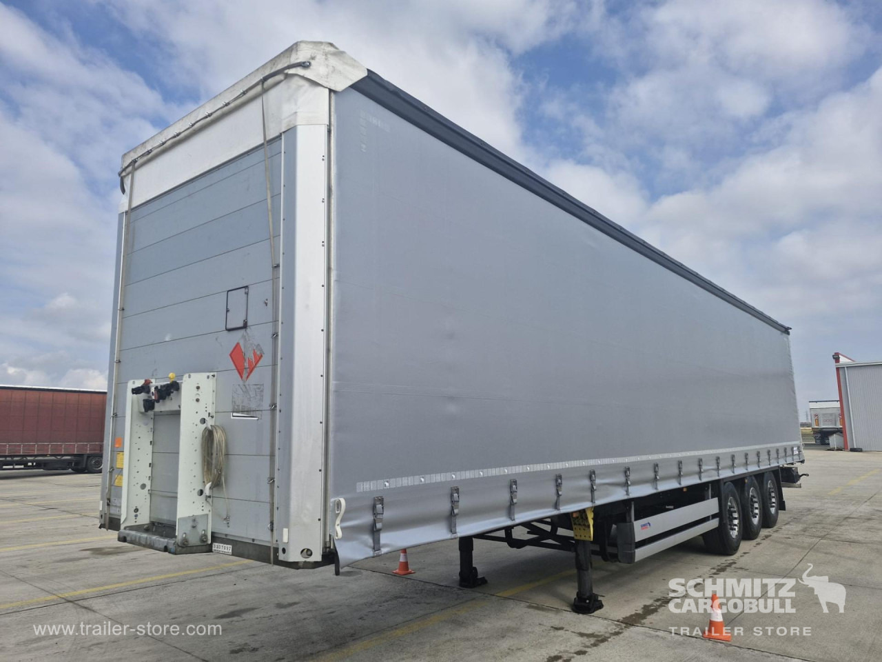 SCHMITZ Curtainsider Standard - نصف مقطورة ستارة: صورة 1 SCHMITZ Curtainsider Standard - نصف مقطورة ستارة: صورة 1